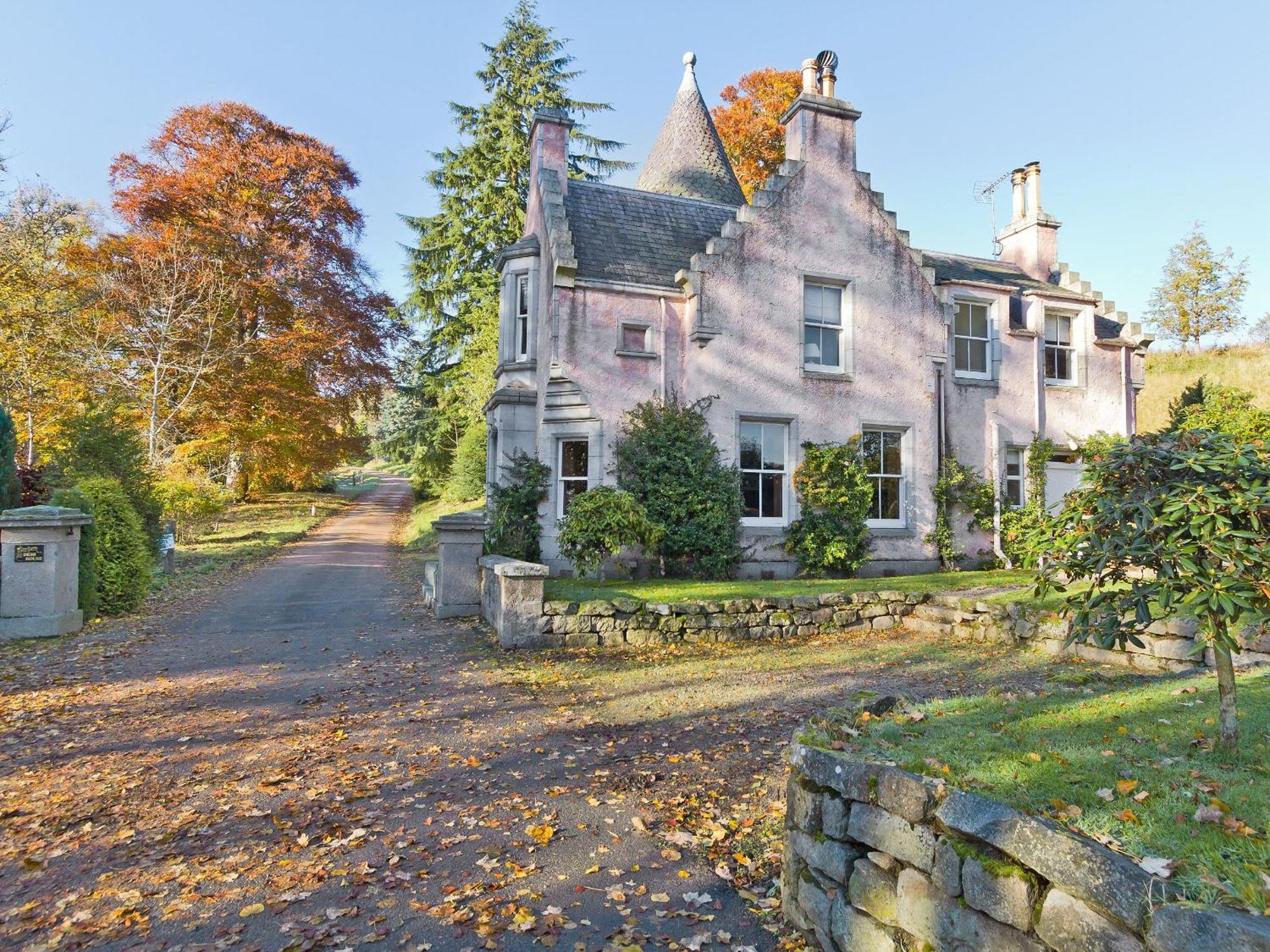 Dess Lodge Kincardine O'Neil Esterno foto